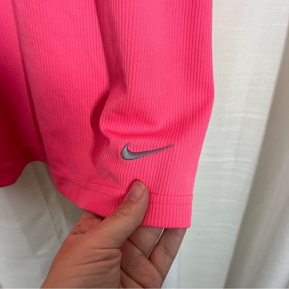 Nike Pro pink workout tank top - Picture 3 of 7